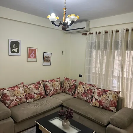 Appartement Tek Kompleksi Thomallari-golem