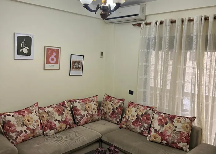 Appartamento Tek Kompleksi Thomallari-golem